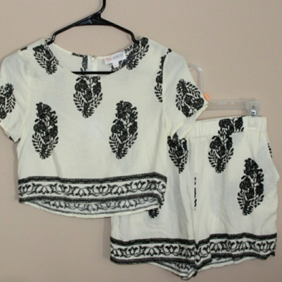 L'ATISTE Pants - Boho shorts and top set